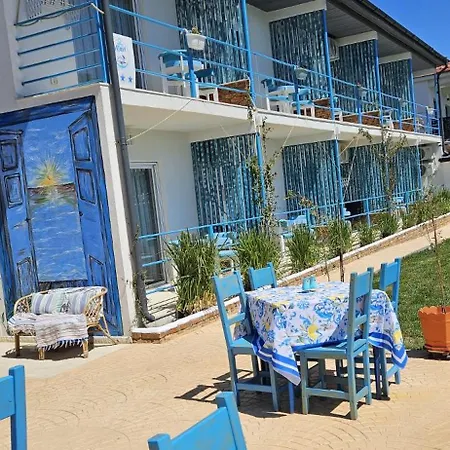 Konukevi Casa Mavi Vama Veche